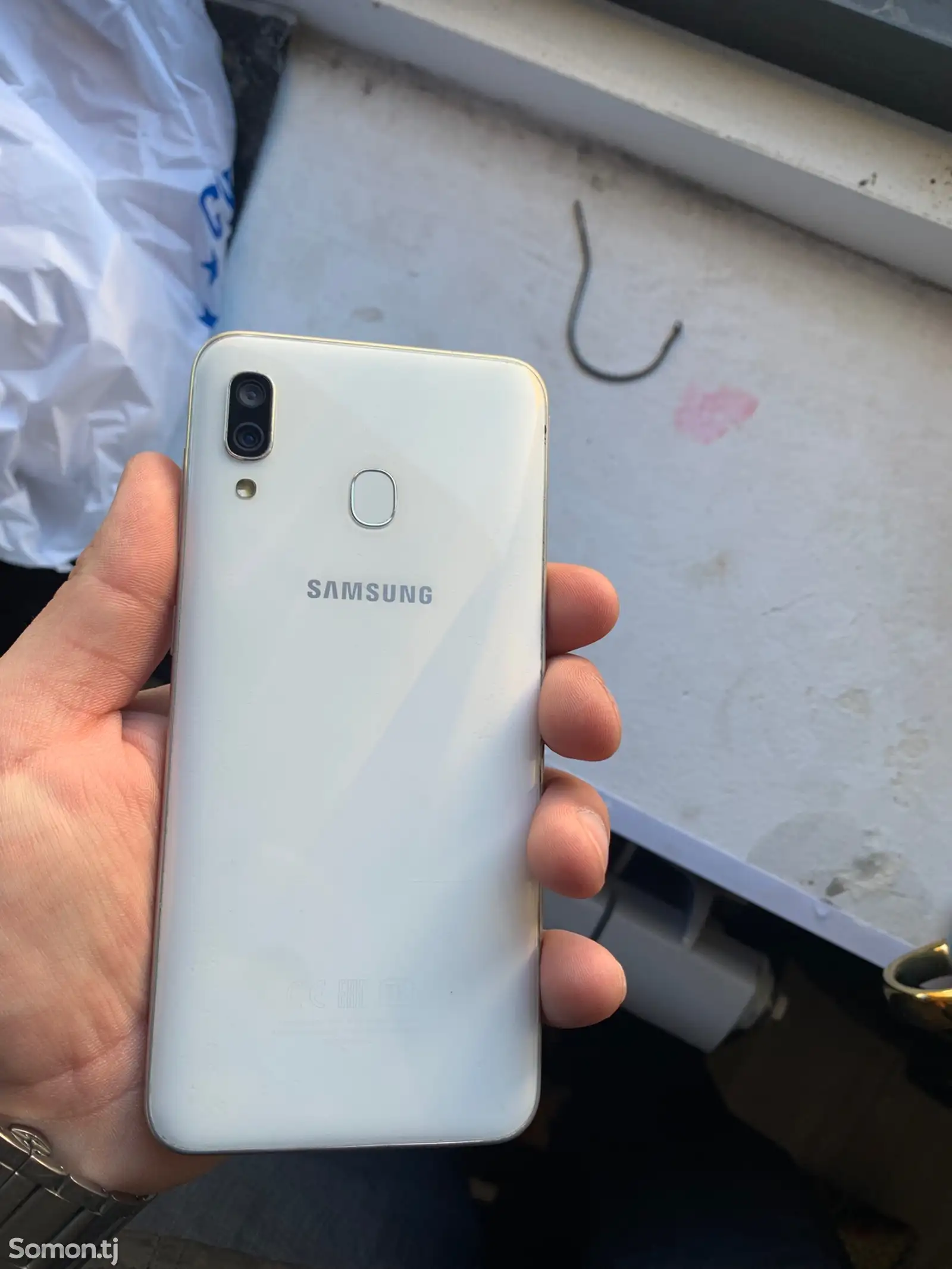 Samsung Galaxy A30-1