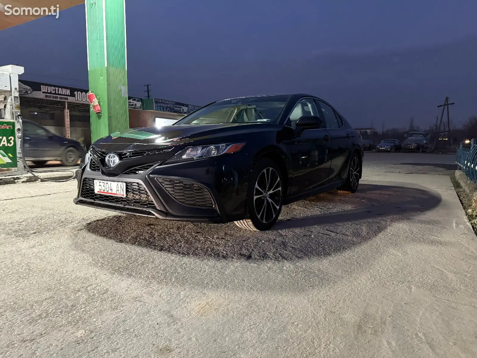 Toyota Camry, 2019-1