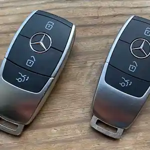 Ключ от Mercedes-Benz W205