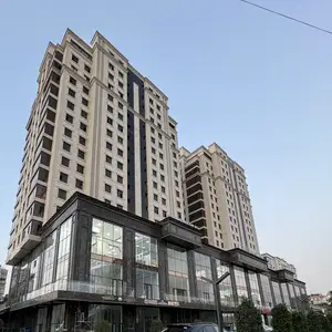 4-комн. квартира, 3 этаж, 129 м², 82 мкр, доми Гулдаста