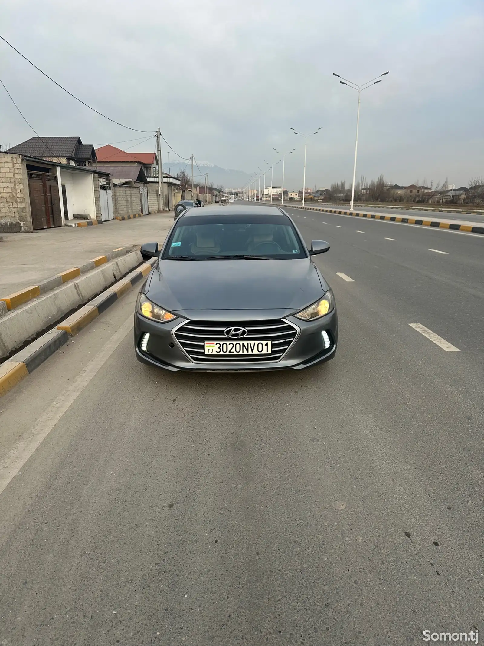 Hyundai Elantra, 2018-1