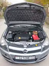 Opel Astra H, 2004-8