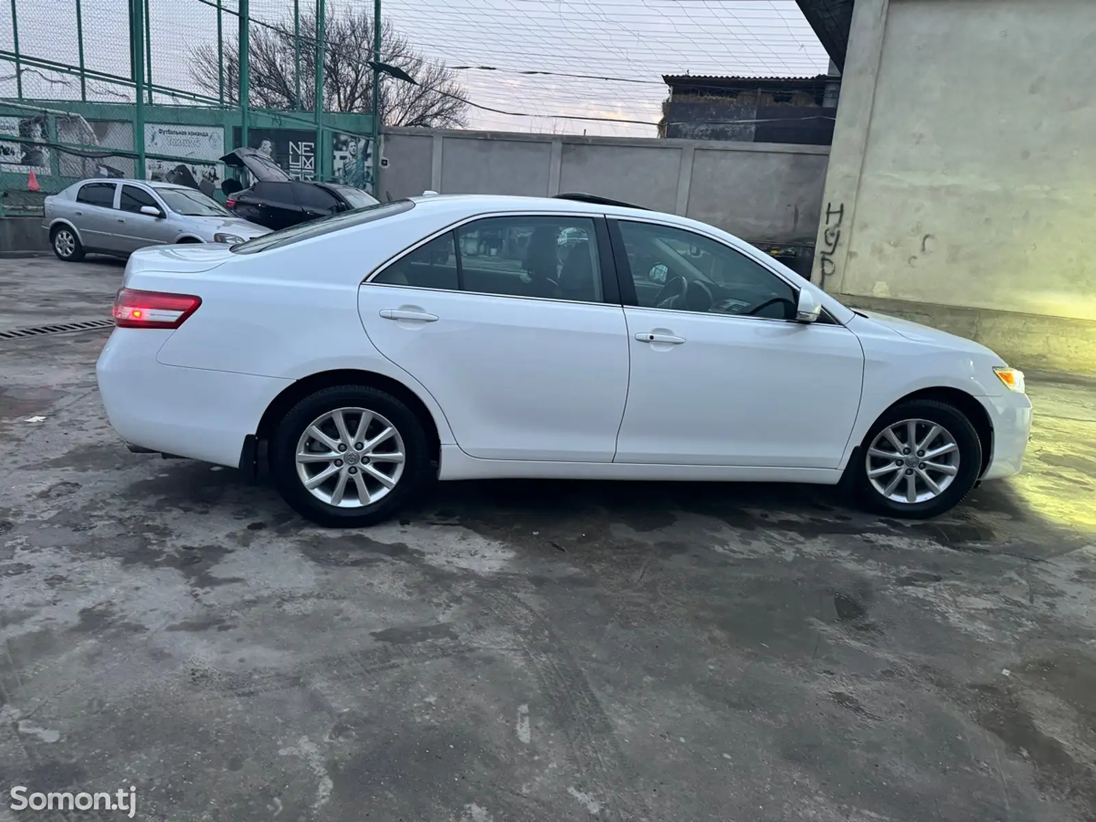 Toyota Camry, 2011-1