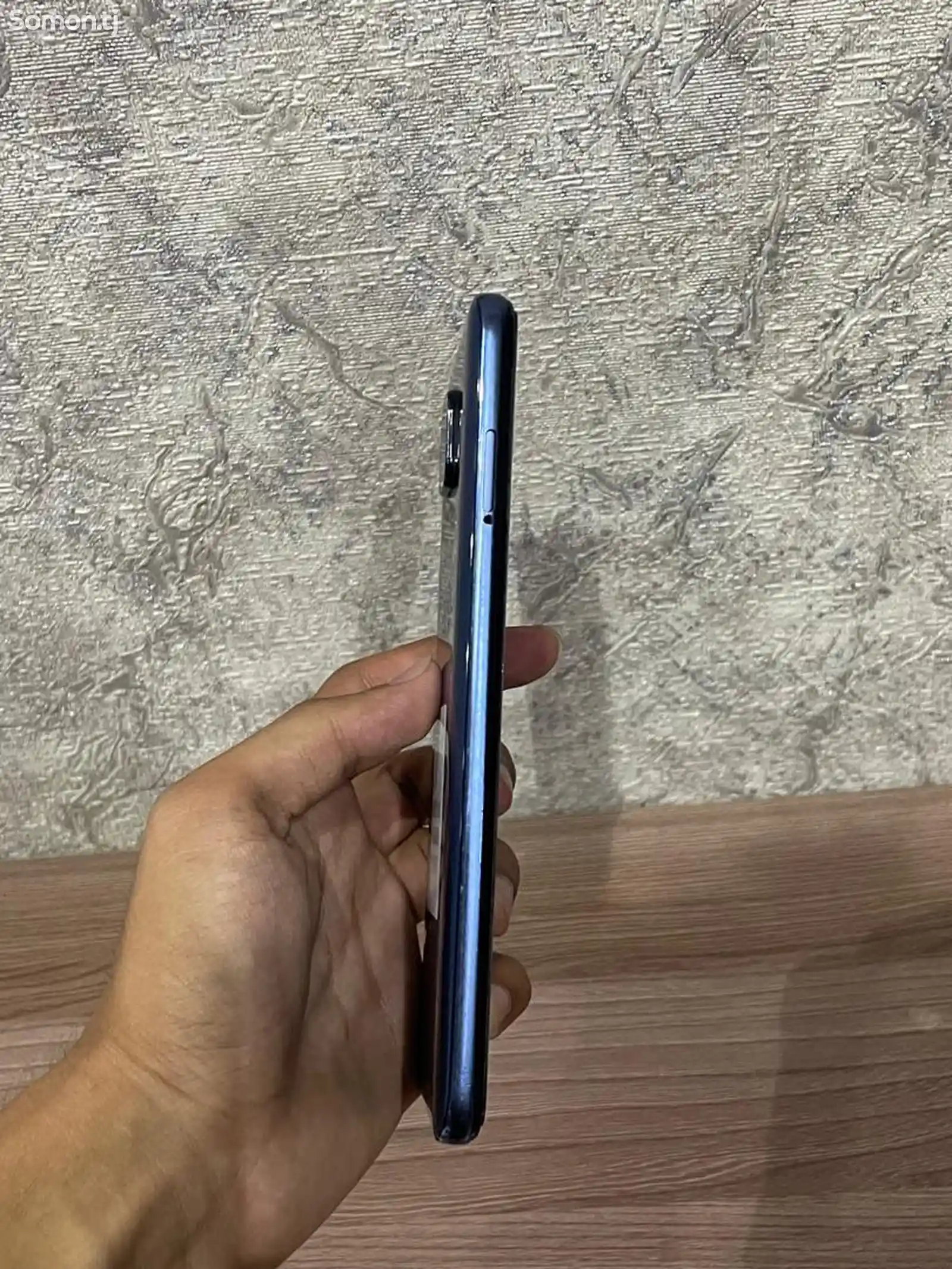 Xiaomi Redmi Note 9s-4