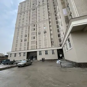 2-комн. квартира, 11 этаж, 57 м², 82 мкр