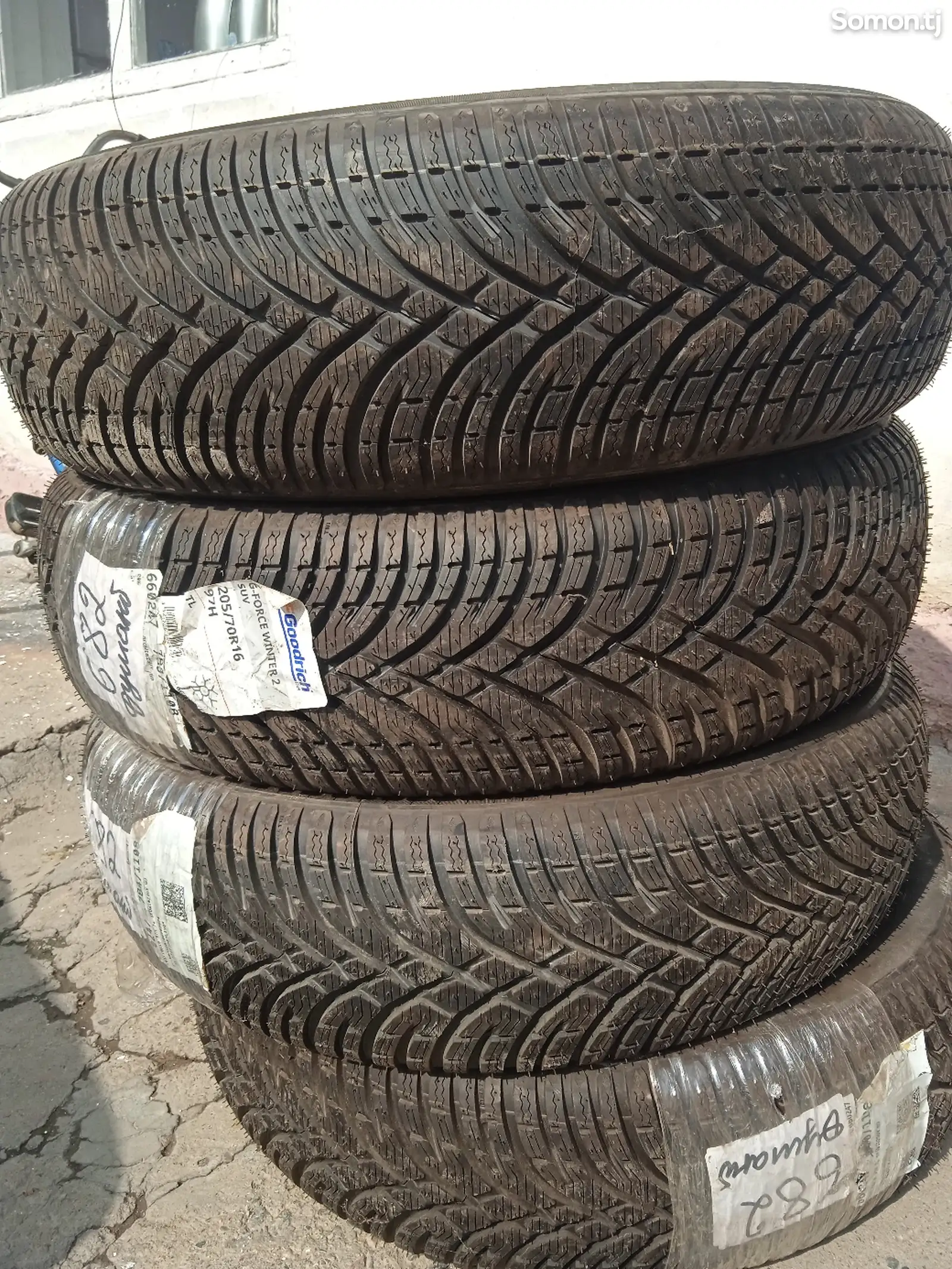 Шины 205/70 R16-1