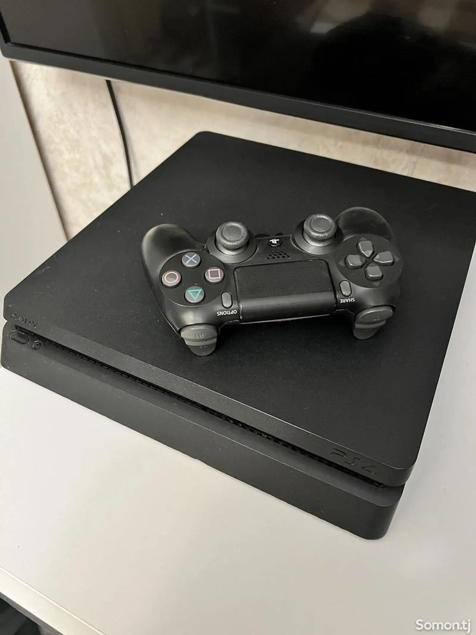 Игровая приставка Sony PlayStation 4 slim