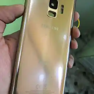 Задняя крышка от Samsung Galaxy s9