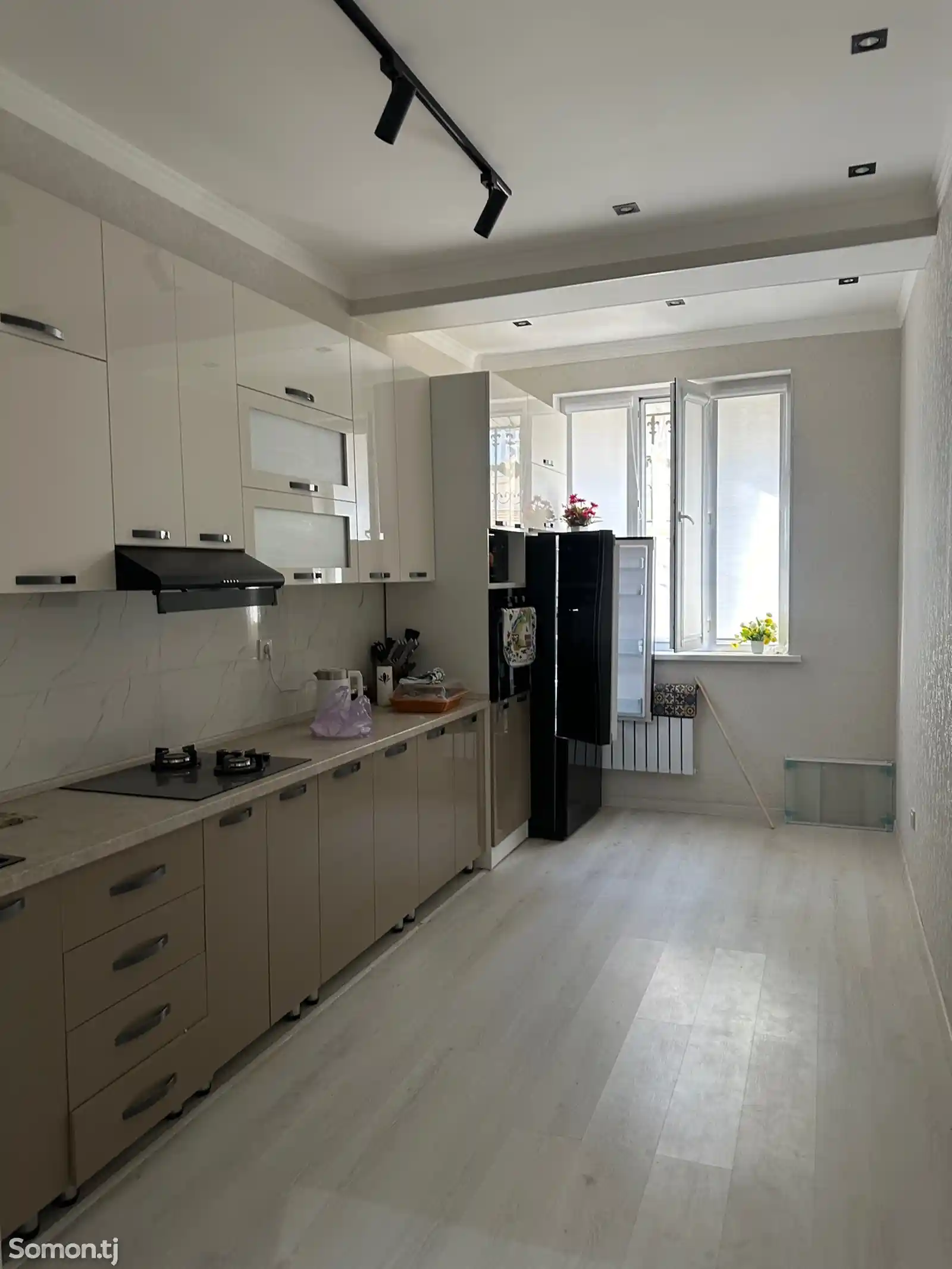 3-комн. квартира, 12 этаж, 108 м², Сино-9