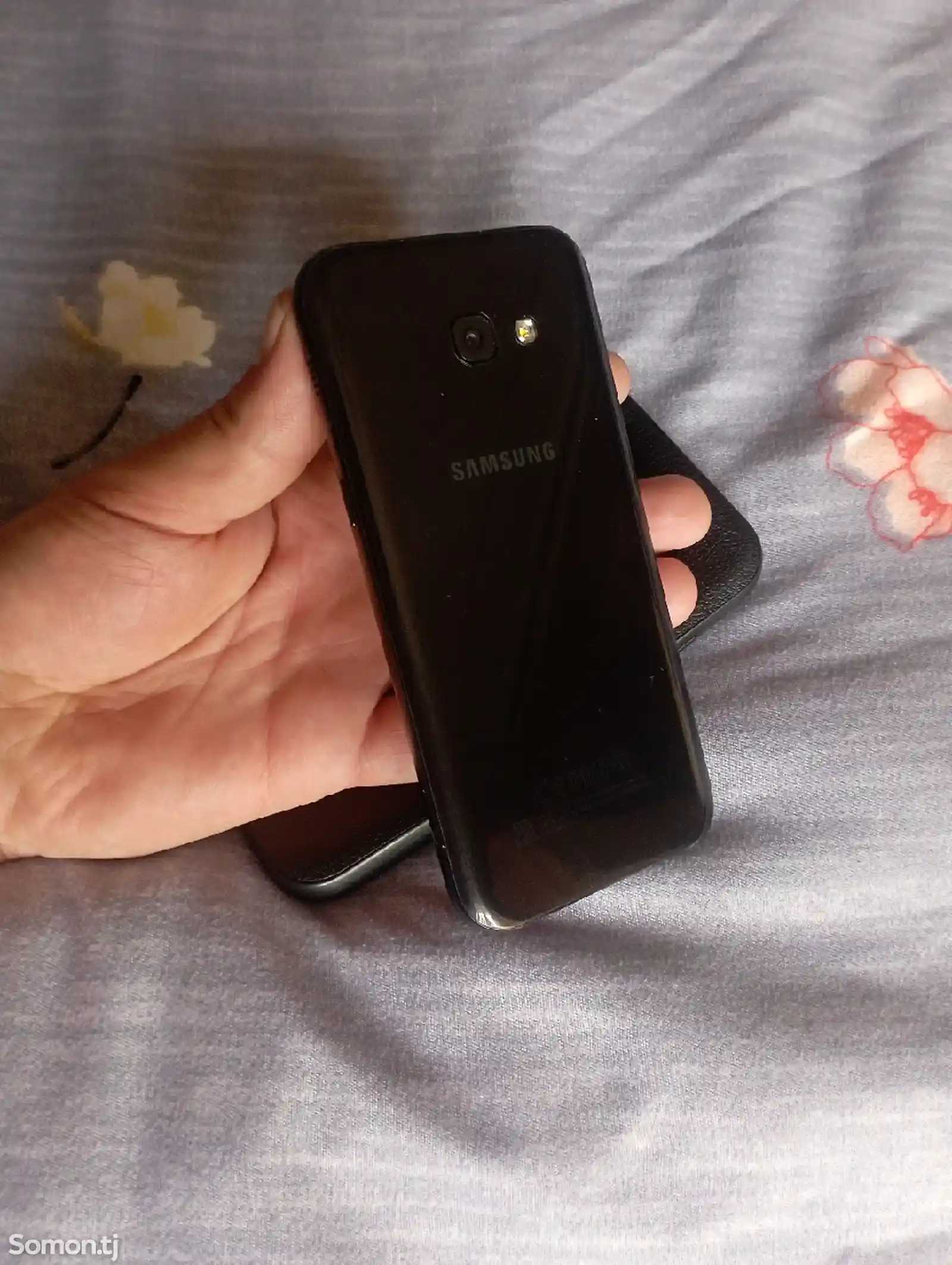 Samsung Galaxy A7 4/32Gb-2