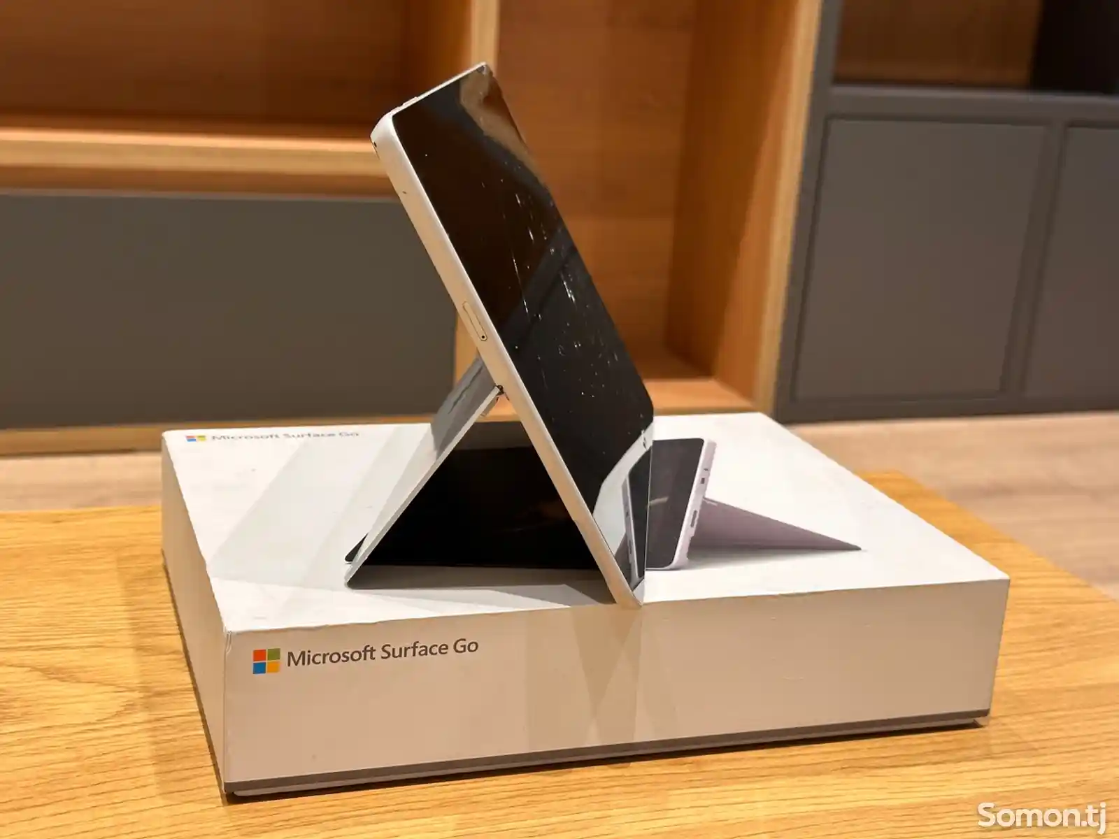 Планшет Microsoft Surface Go-2