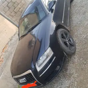 Audi A8, 2007