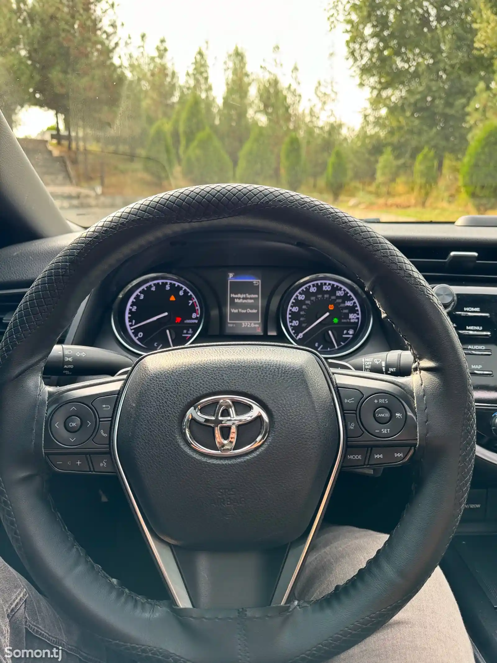 Toyota Camry, 2019-10