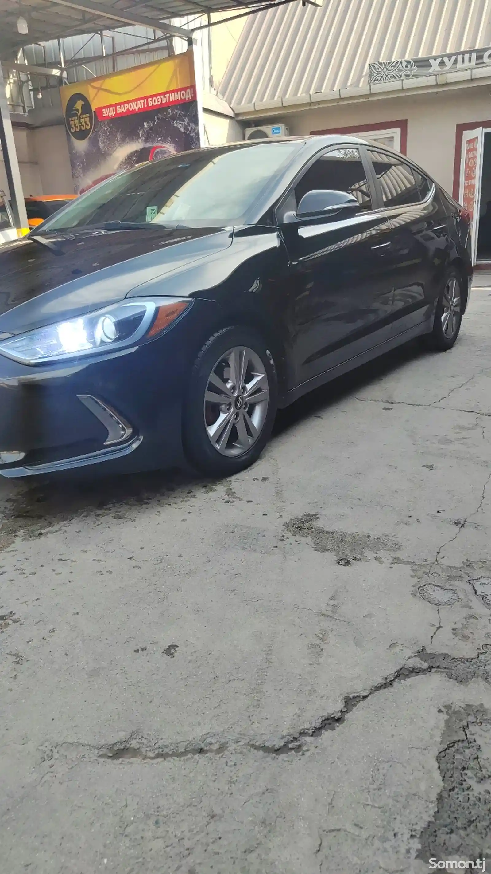 Hyundai Elantra, 2016-3