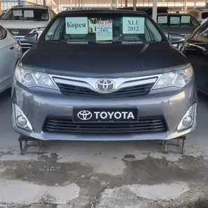 Toyota Camry, 2012