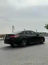 Toyota Camry, 2017-5