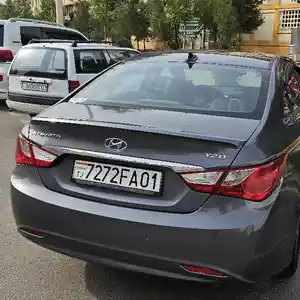 Hyundai Sonata, 2012