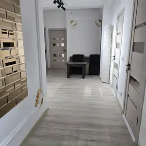 3-комн. квартира, 12 этаж, 93 м², 82 мкр, Пайкар