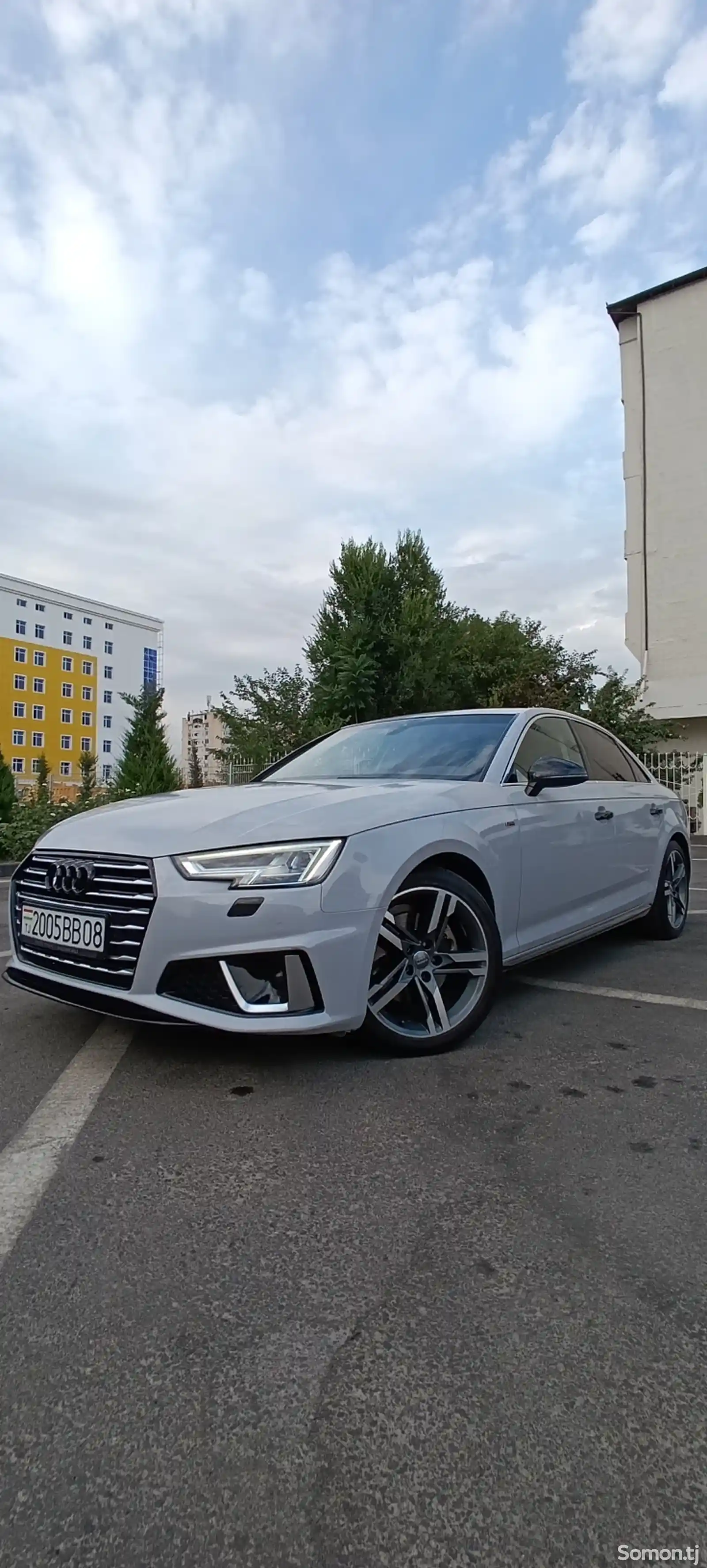 Audi A4, 2019-1