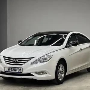 Hyundai Sonata, 2011