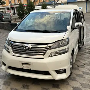 Toyota Vellfire, 2014