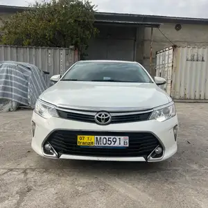 Toyota Camry, 2015