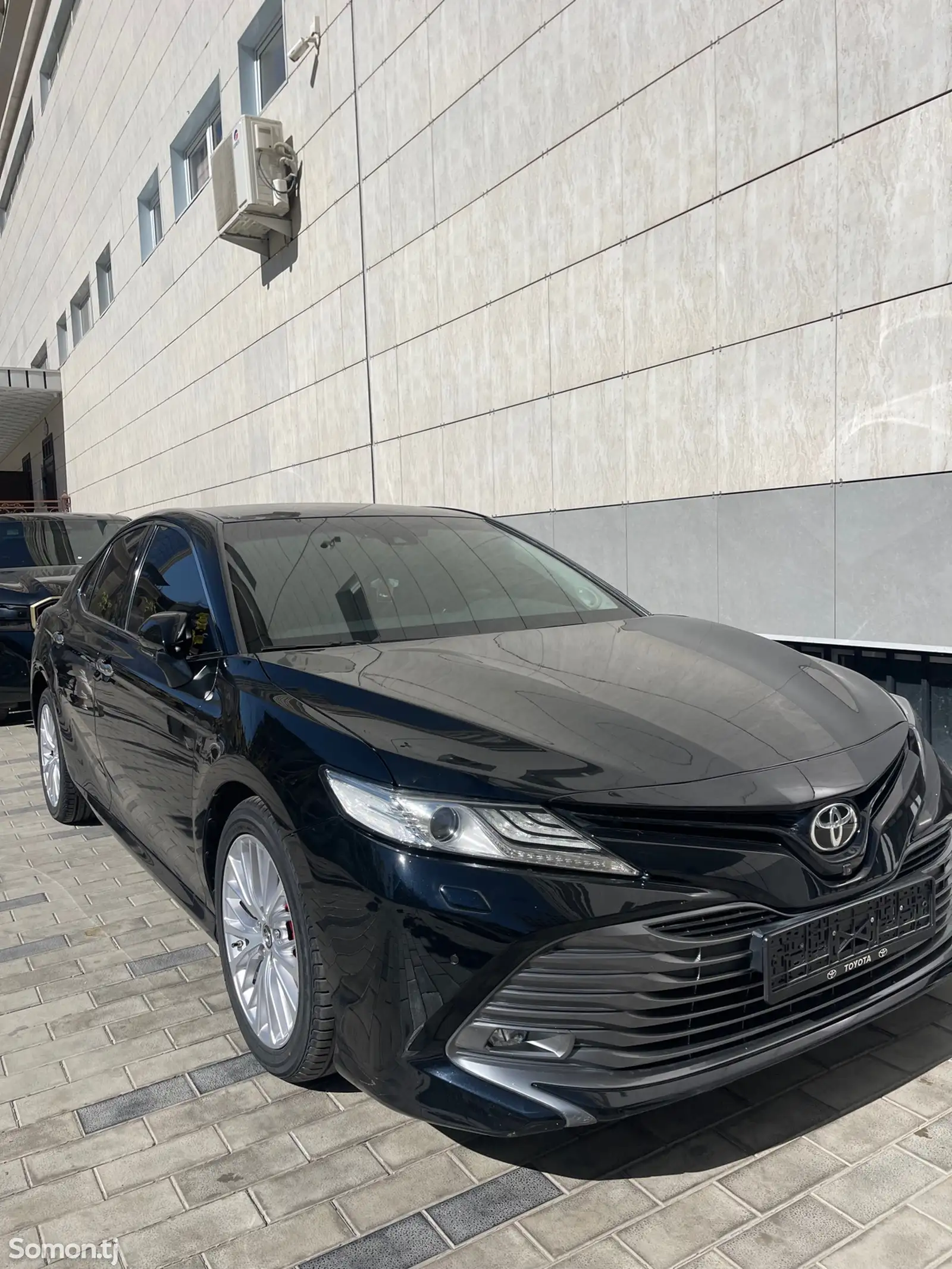 Toyota Camry, 2019-1