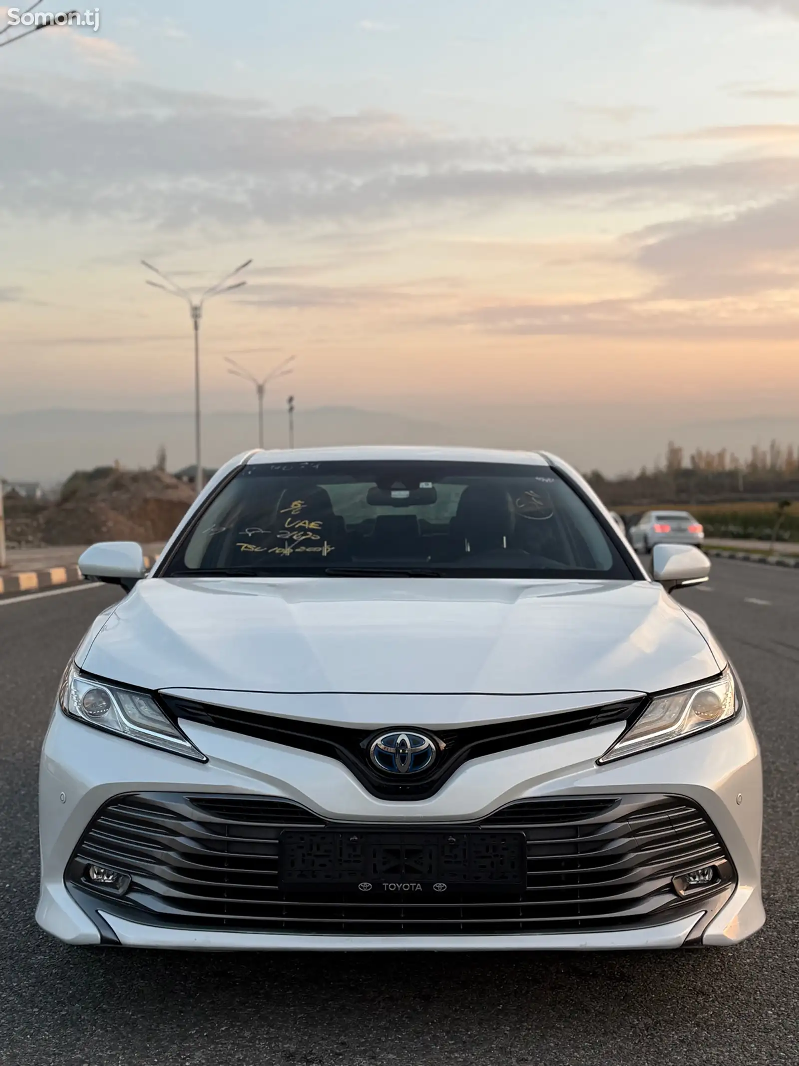 Toyota Camry, 2019-1