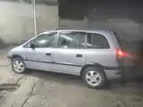 Opel Zafira, 2001-2