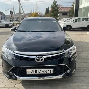 Toyota Camry, 2017