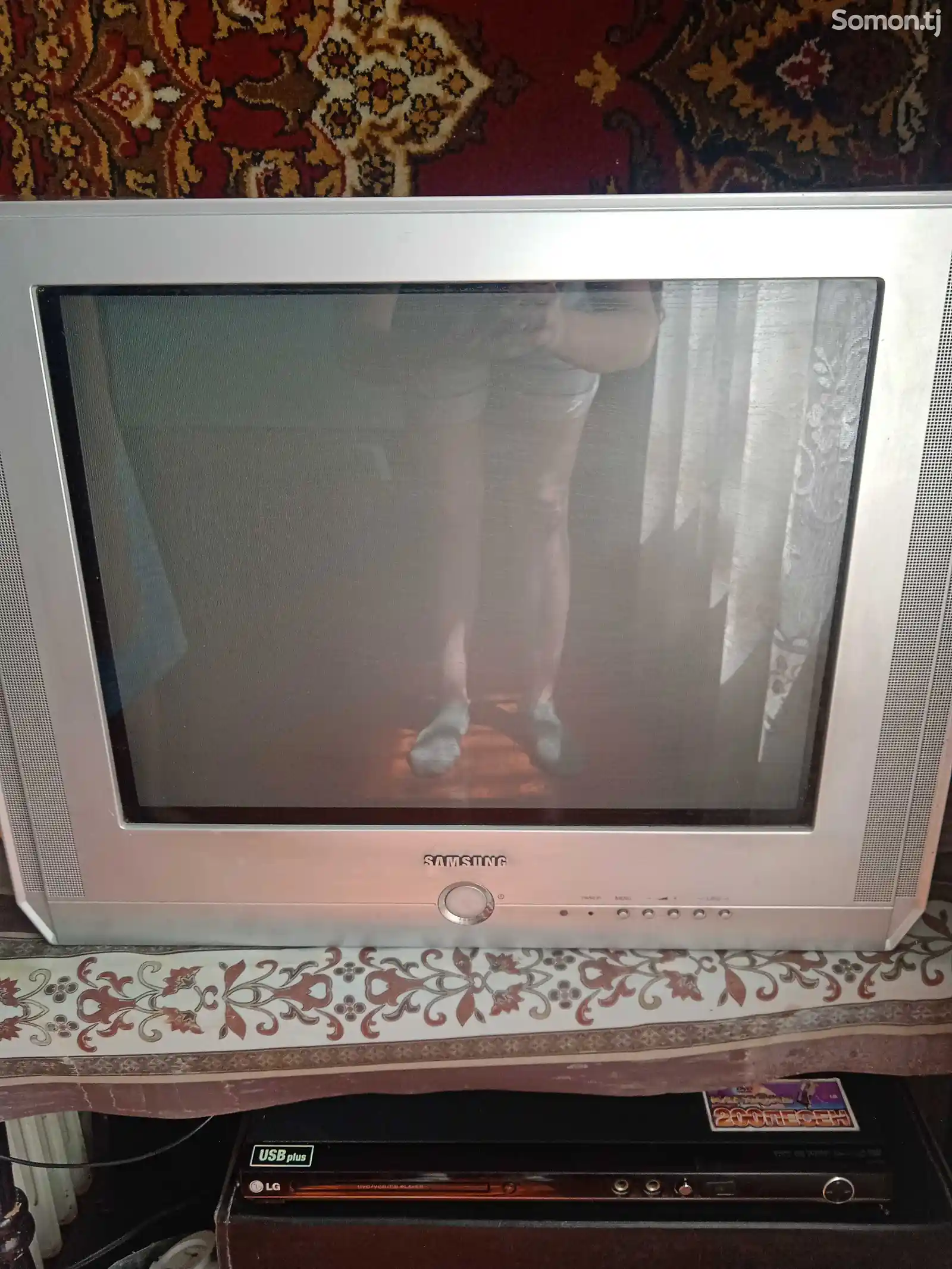 Телевизор Samsung-2