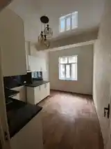 2-комн. квартира, 3 этаж, 63 м², чоррохаи светофор-7