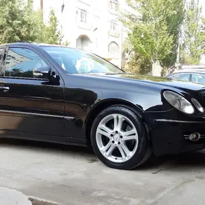 Mercedes-Benz E class, 2009