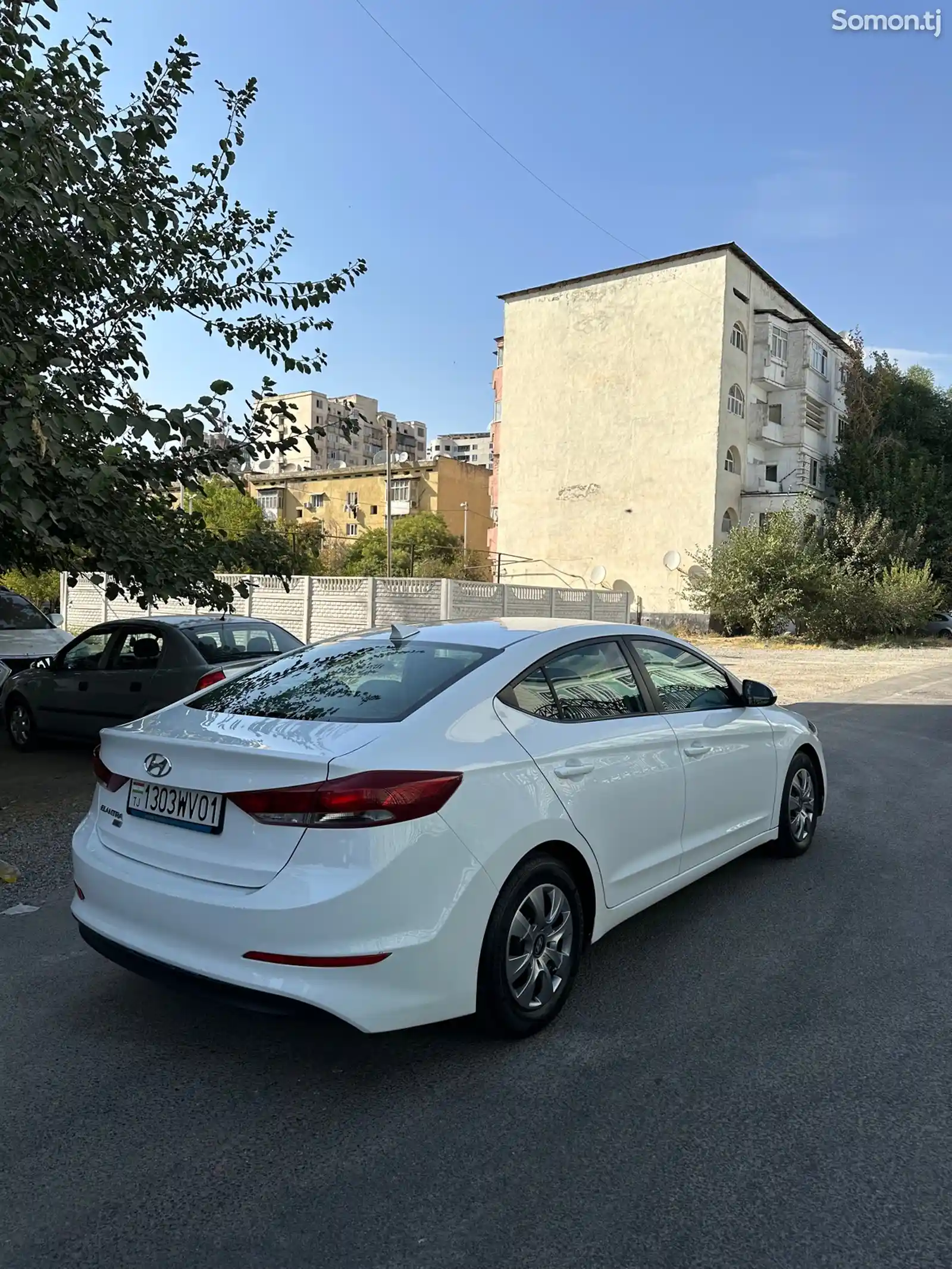 Hyundai Elantra, 2017-7