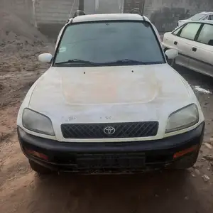 Toyota RAV 4, 1995