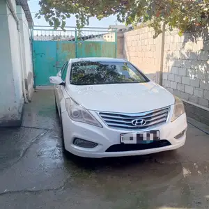 Hyundai Grandeur, 2011