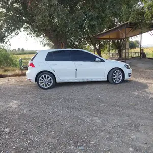 Volkswagen Golf, 2014