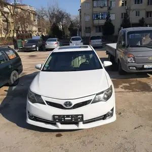 Toyota Camry, 2014