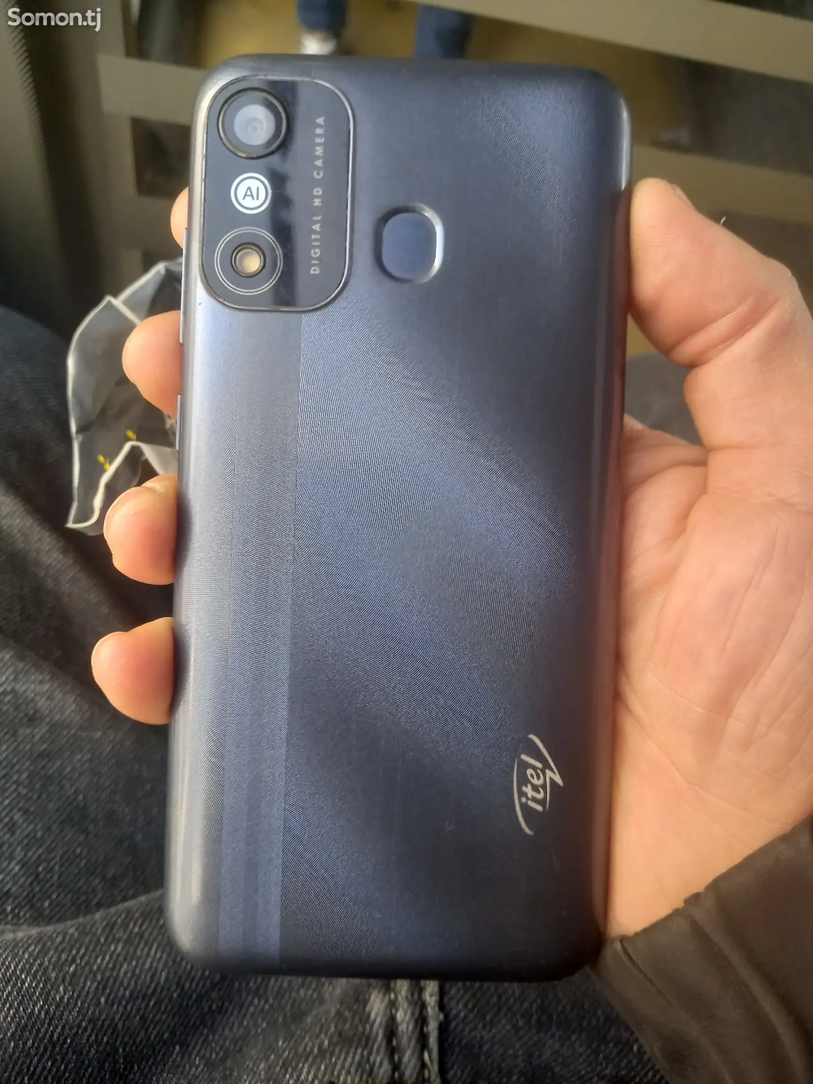 Телефон Itel-1