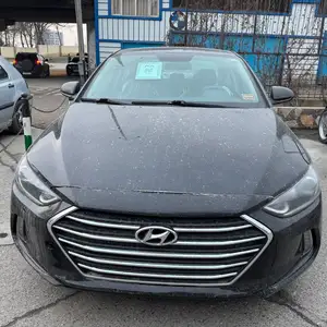 Hyundai Elantra, 2017