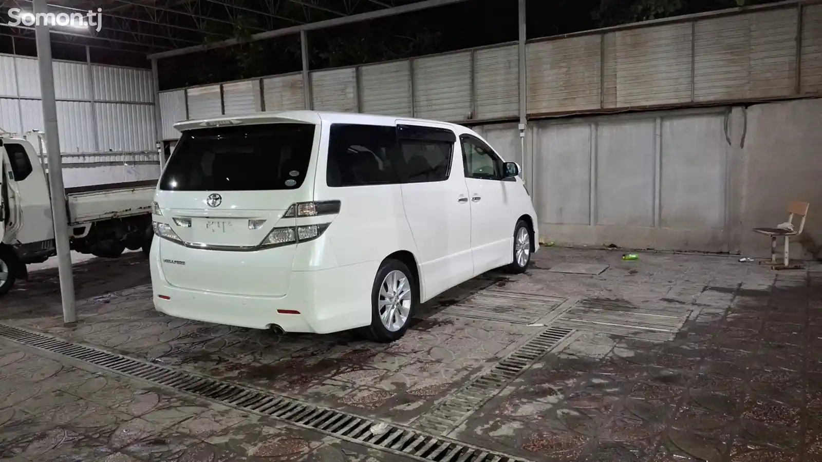 Toyota Vellfire, 2014-5