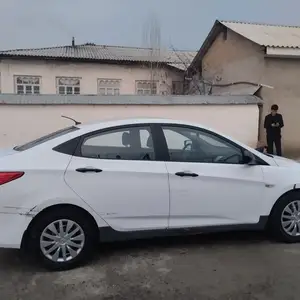 Hyundai Solaris, 2015