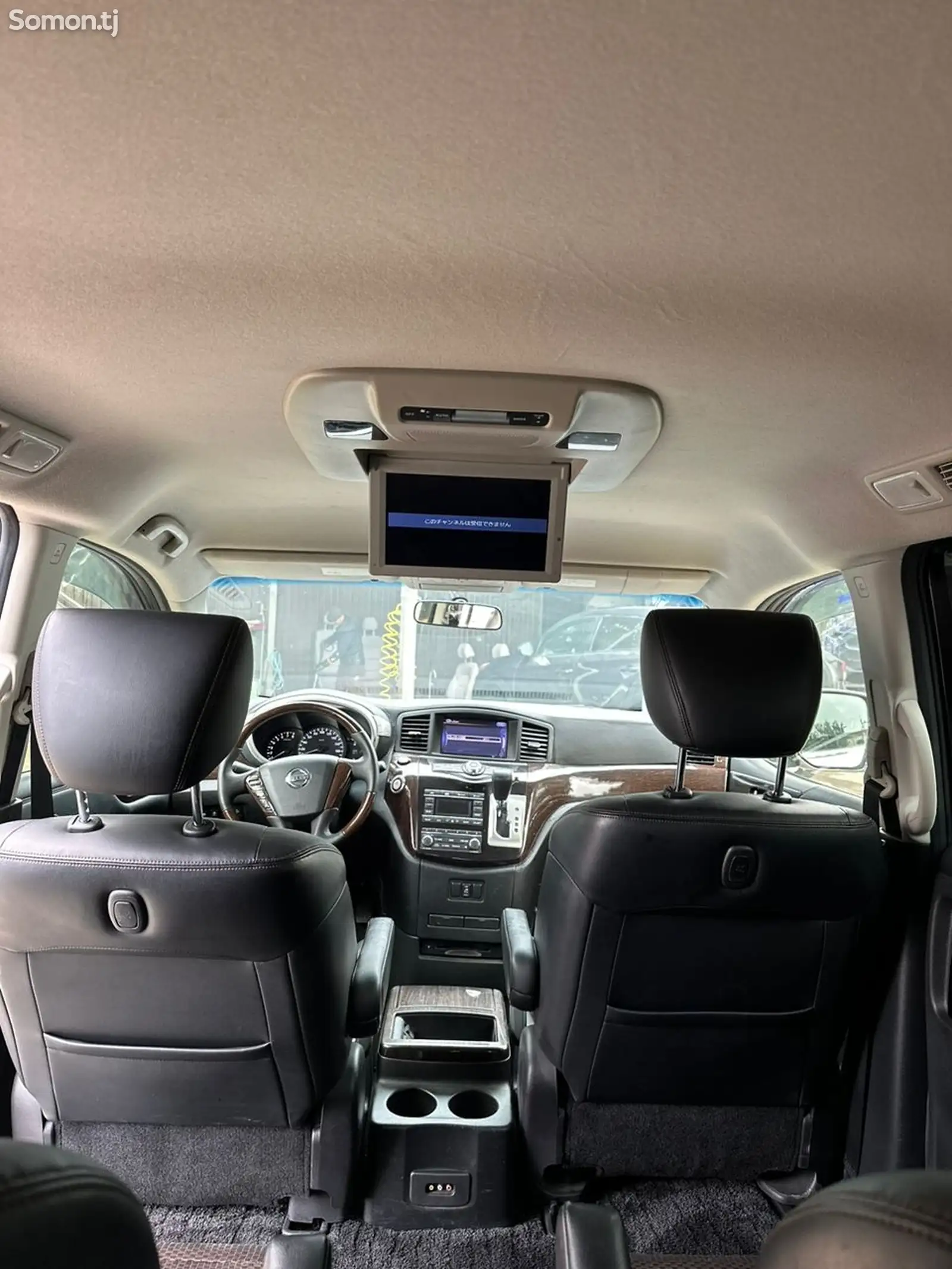 Nissan Elgrand, 2015-10