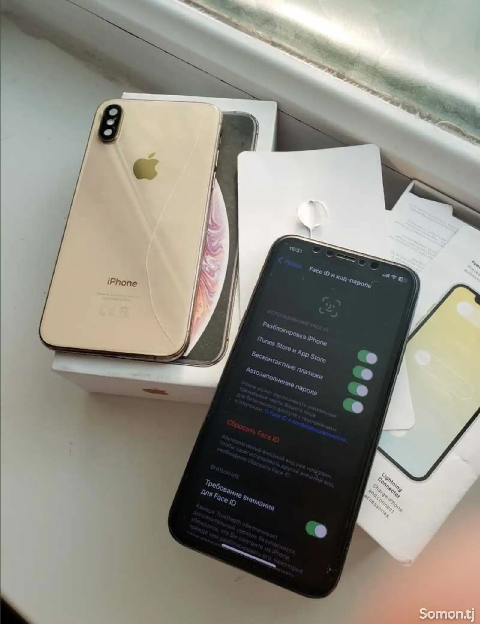 Apple iPhone Xs, 64 gb, Gold-3