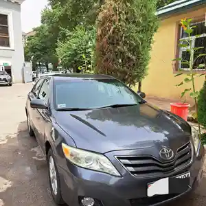 Toyota Camry, 2010