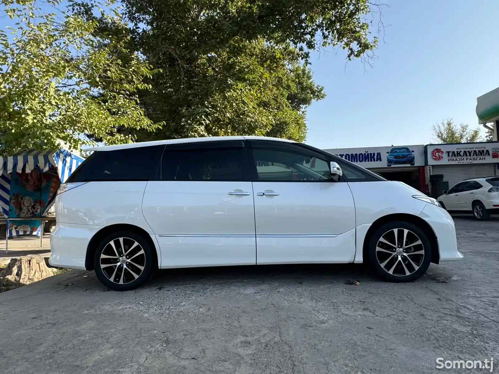 Toyota Estima, 2014-4