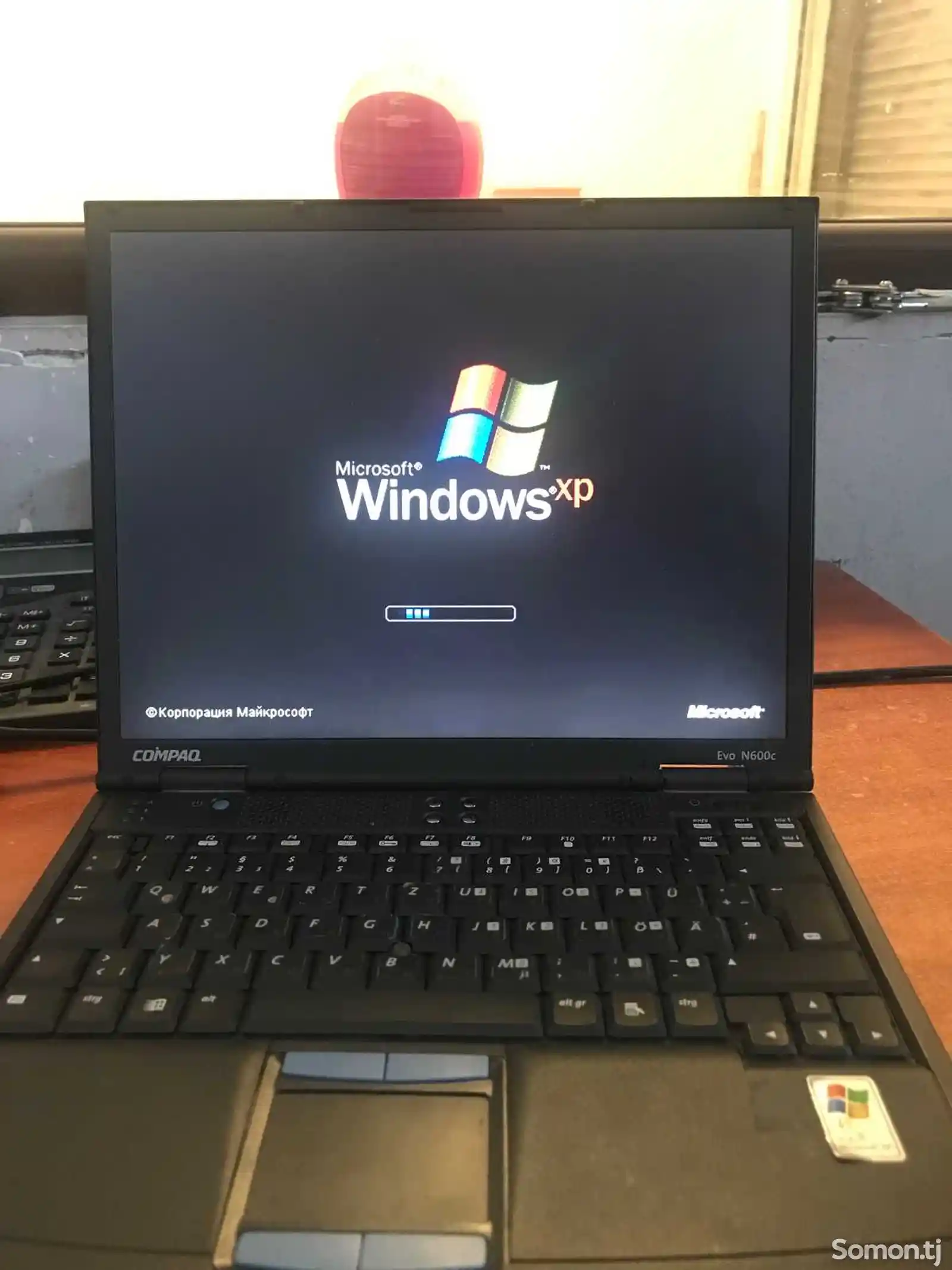 Ноутбук Compaq-1