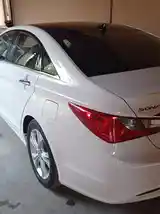 Hyundai Sonata, 2010-2