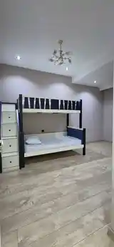 4-комн. квартира, 10 этаж, 120м², центр, пайкар, дом печати-4