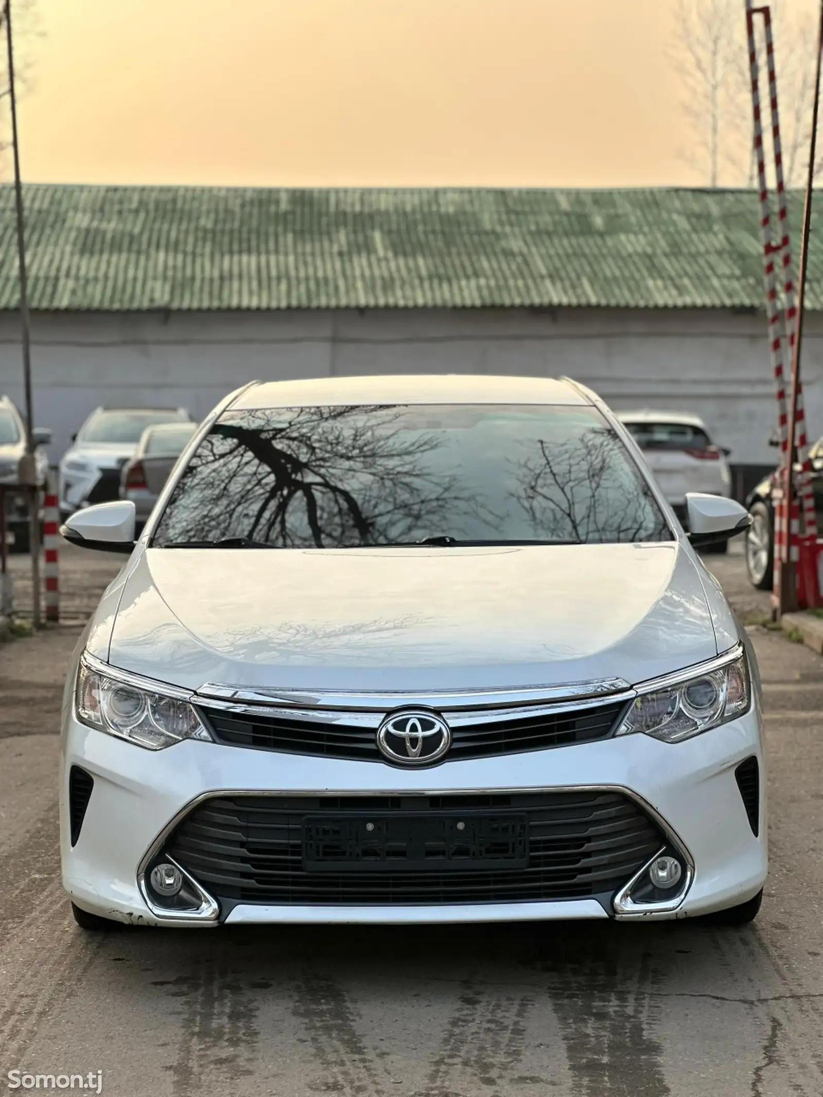 Toyota Camry, 2015-1